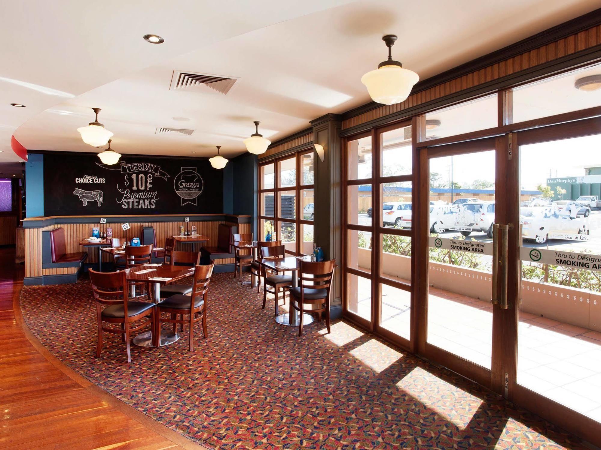Wilsonton Hotel Toowoomba Buitenkant foto
