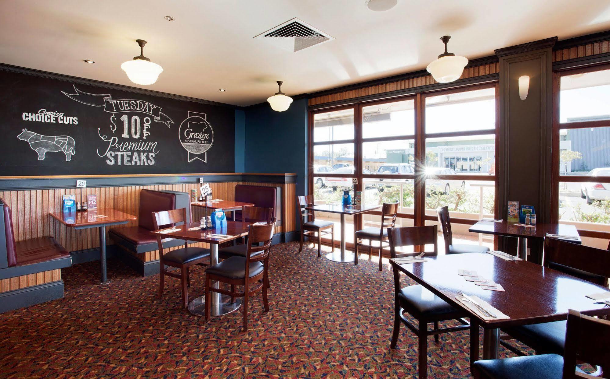 Wilsonton Hotel Toowoomba Buitenkant foto